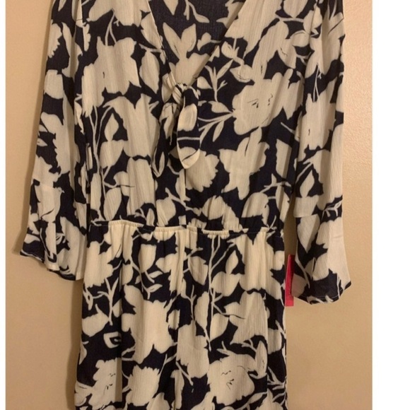 Xhilaration Floral Navy and White - Picture 7 of 9